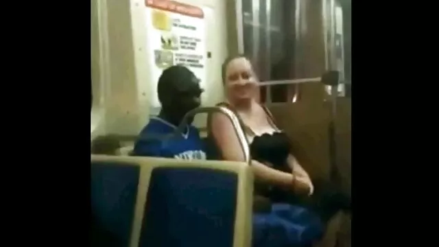 Cummed en mariquita rubia delante de su novio madres cojiendo a sus hijos