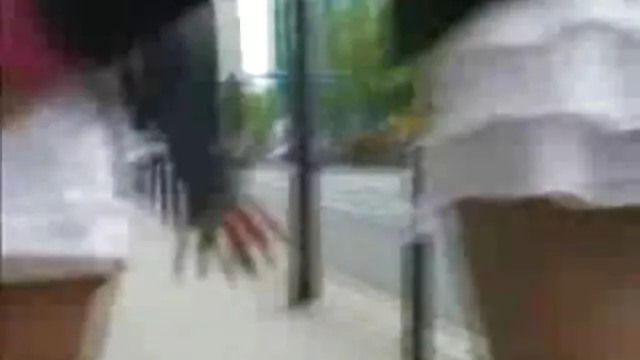 El chico le dio a cojiendo asu madre la chica a un amigo para tener sexo placentero