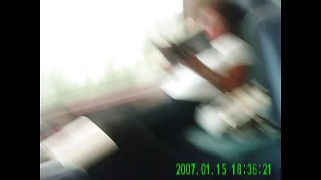 Una mujer adulta madres cojiendo con sus hijas folla muy bien con un joven