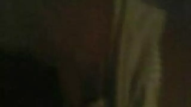 Vibrador cojiendo a mi mami redondo