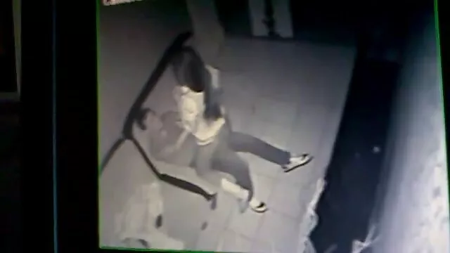 Piscina mamada cojiendo a mi madre dormida