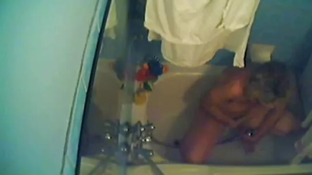 Linda chica 3d madre cojiendo con su propio hijo recibe una gran semen en la cara