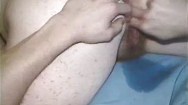 Hermosa mujer folla apasionadamente con un chico mamas cojiendo con su hijo nuevo