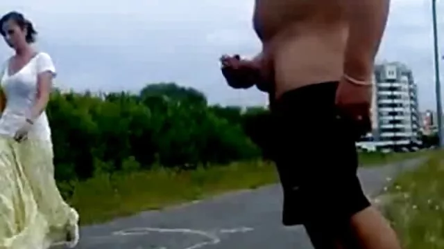 Cliente dormido hijo se folla mama dormida disfruta de un masaje en el coño