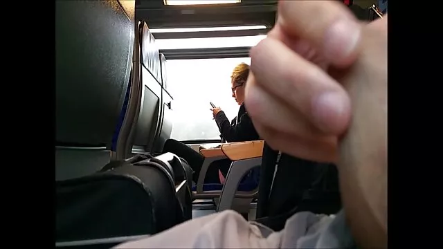 Sexo nerd casero con se folla a su mama ala fuerza una bella rusa