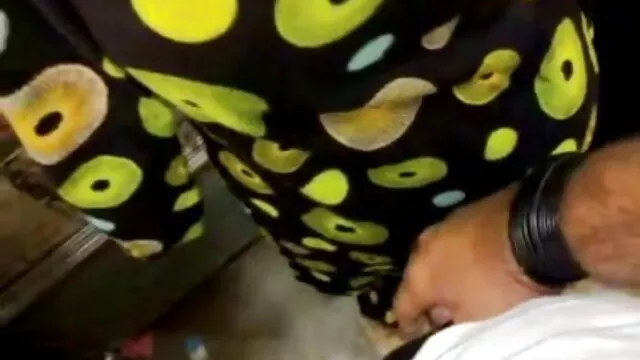 Joven hijo cojiendo con madre mexicana masturbandose